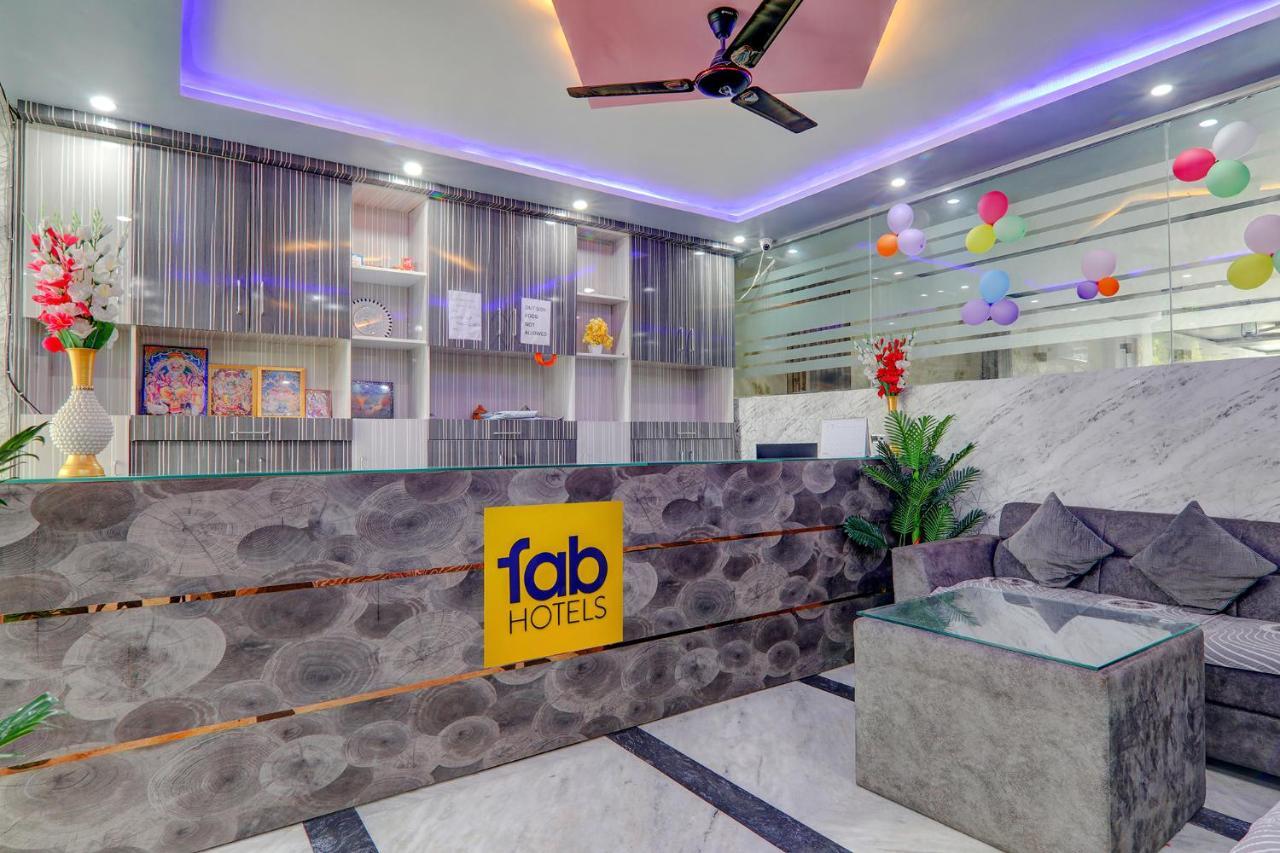 Hotel FabExpress SS Grand Banthra Sikandarpur Exterior foto